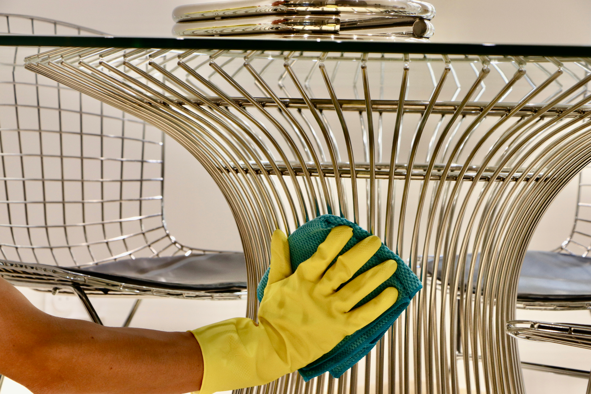 Entretien du mobilier de bureau